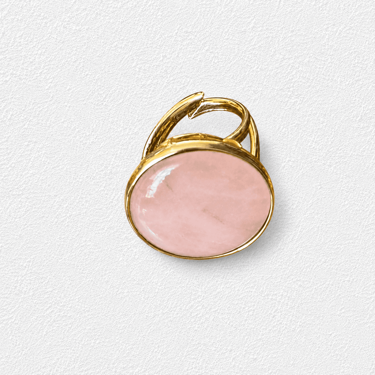 Cuarzo Rosa Anillo ajustable · Cuarzo rosa · Montura bezel dorada