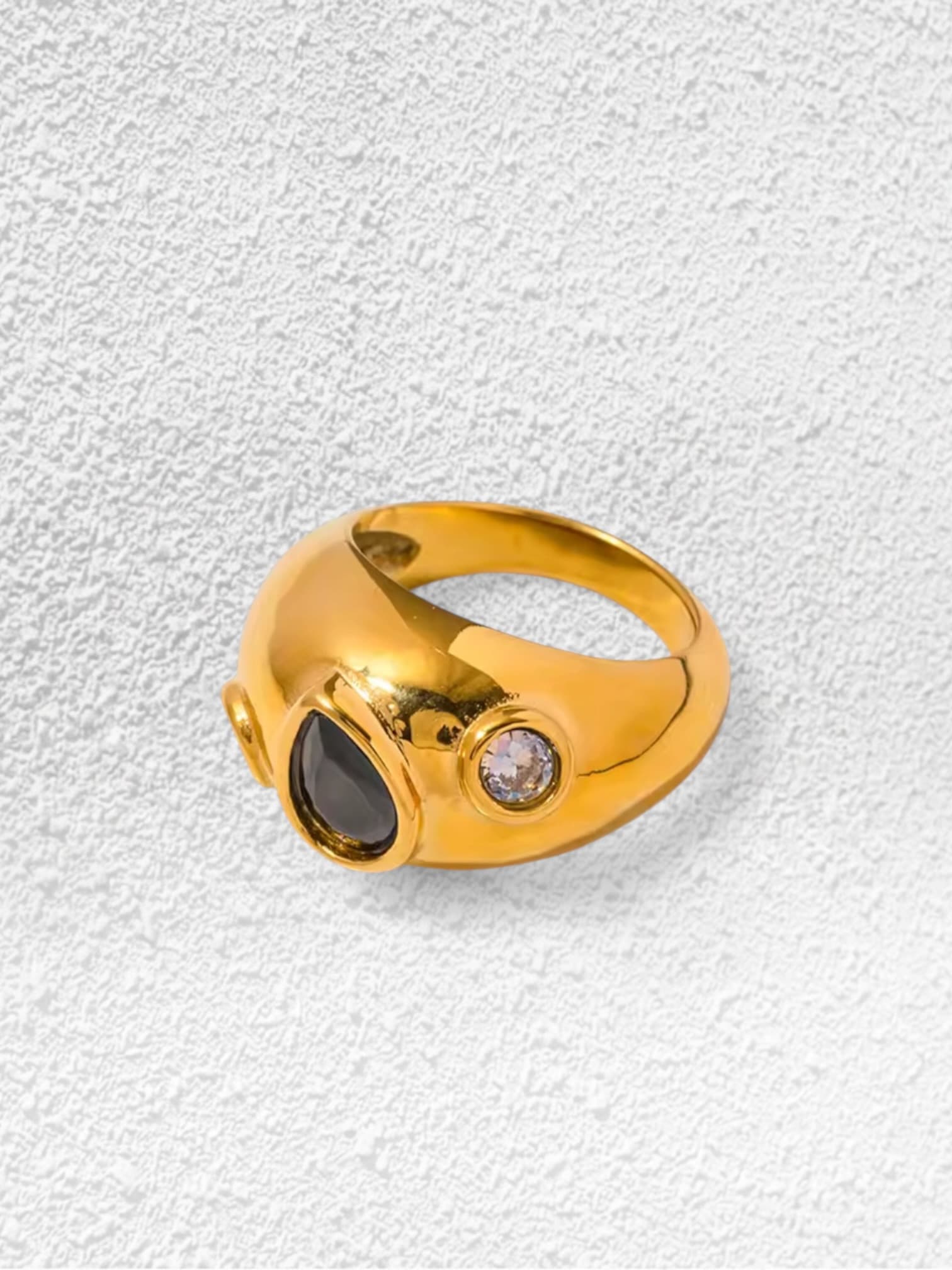 Anillo Cúpula · Ónix Gota y Cristal