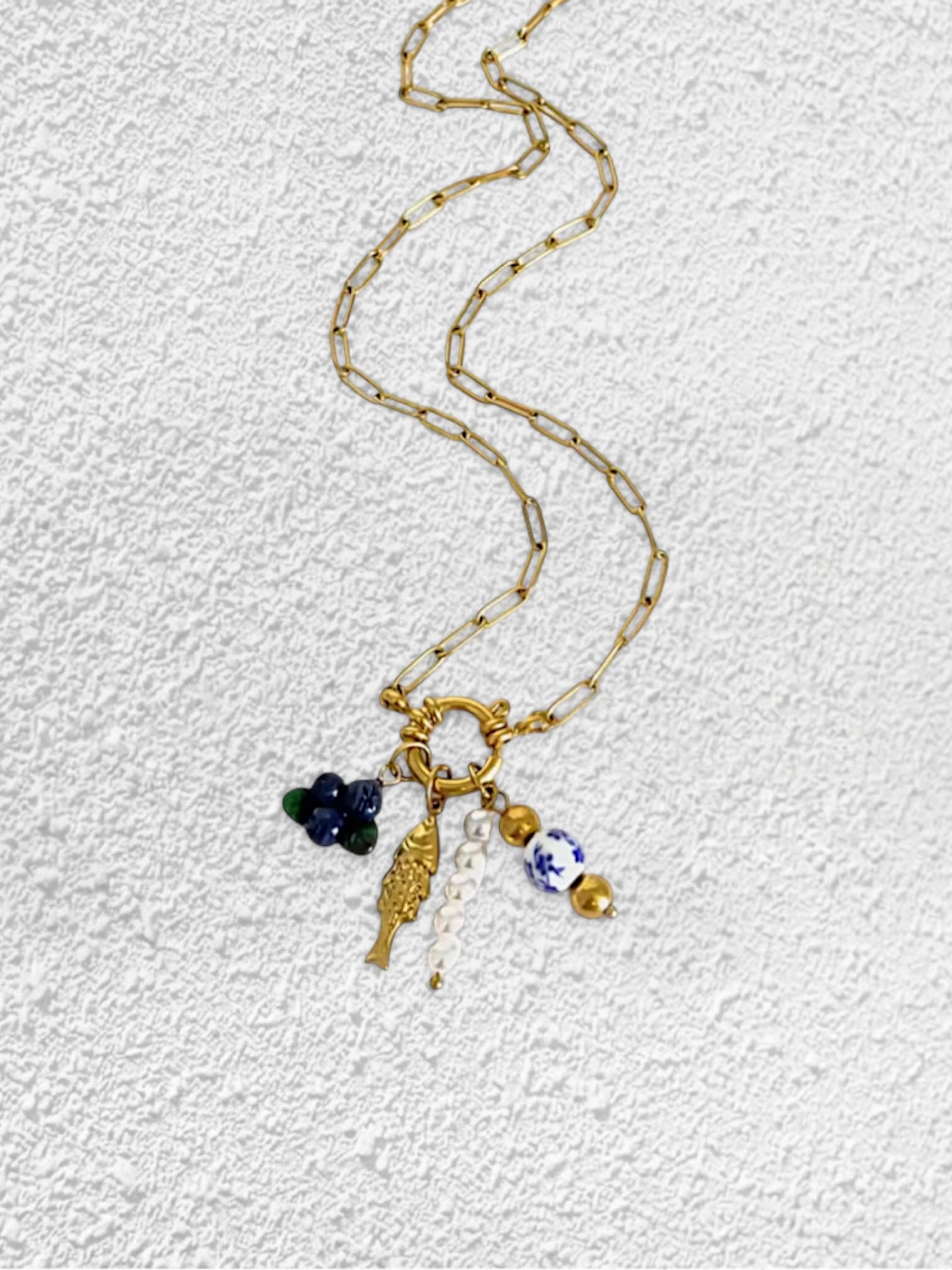 Collar Marea · Charms Pez Perla y Cerámica