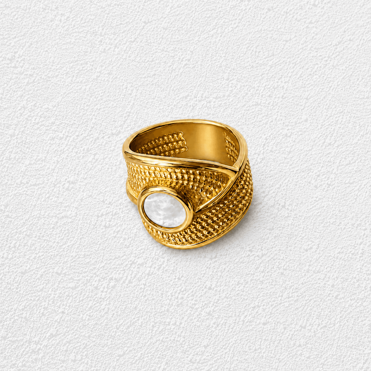 Nácar del Atlántico Anillo · Nácar oval · Banda ancha texturizada dorada