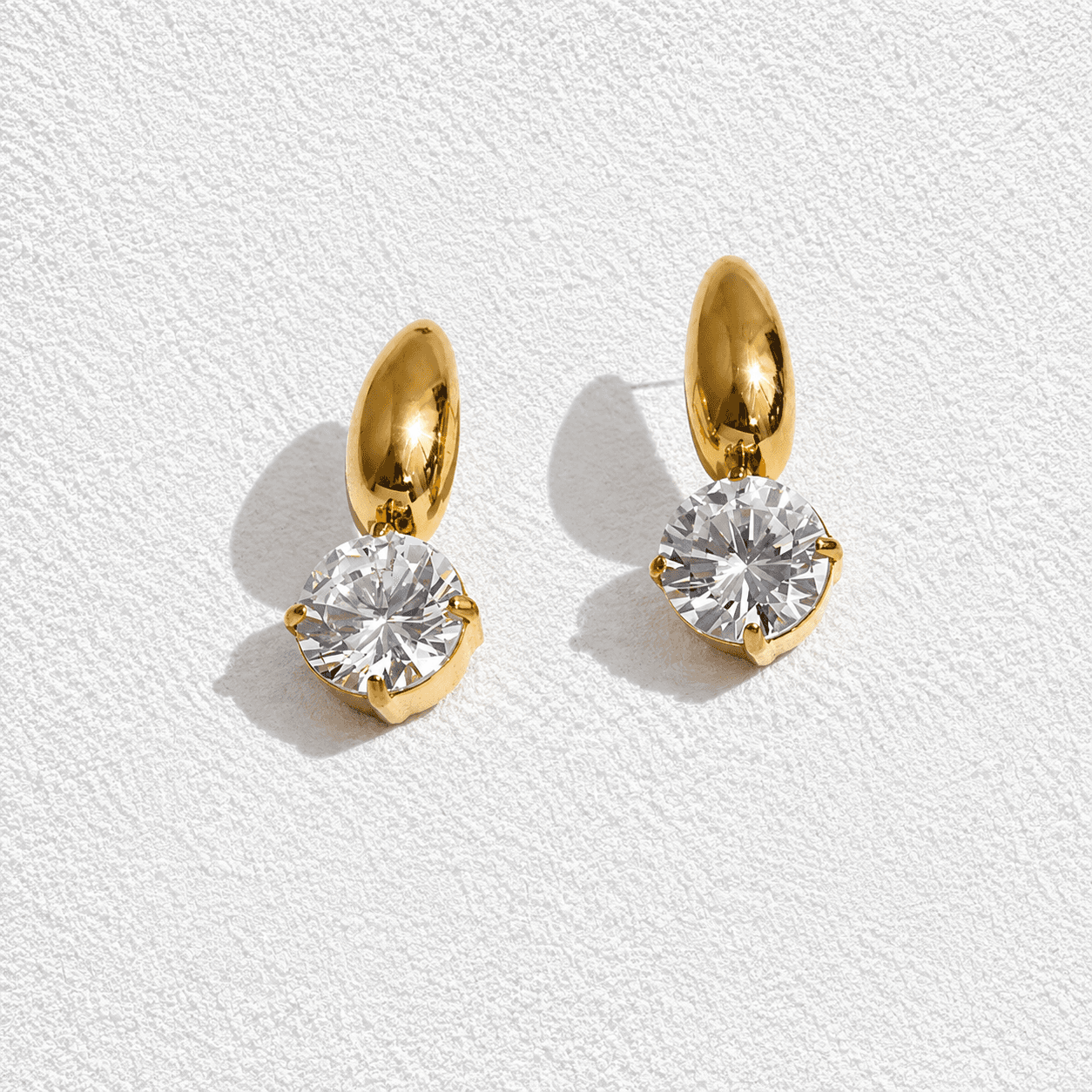 Salinas ·. Pendientes gota con circonita