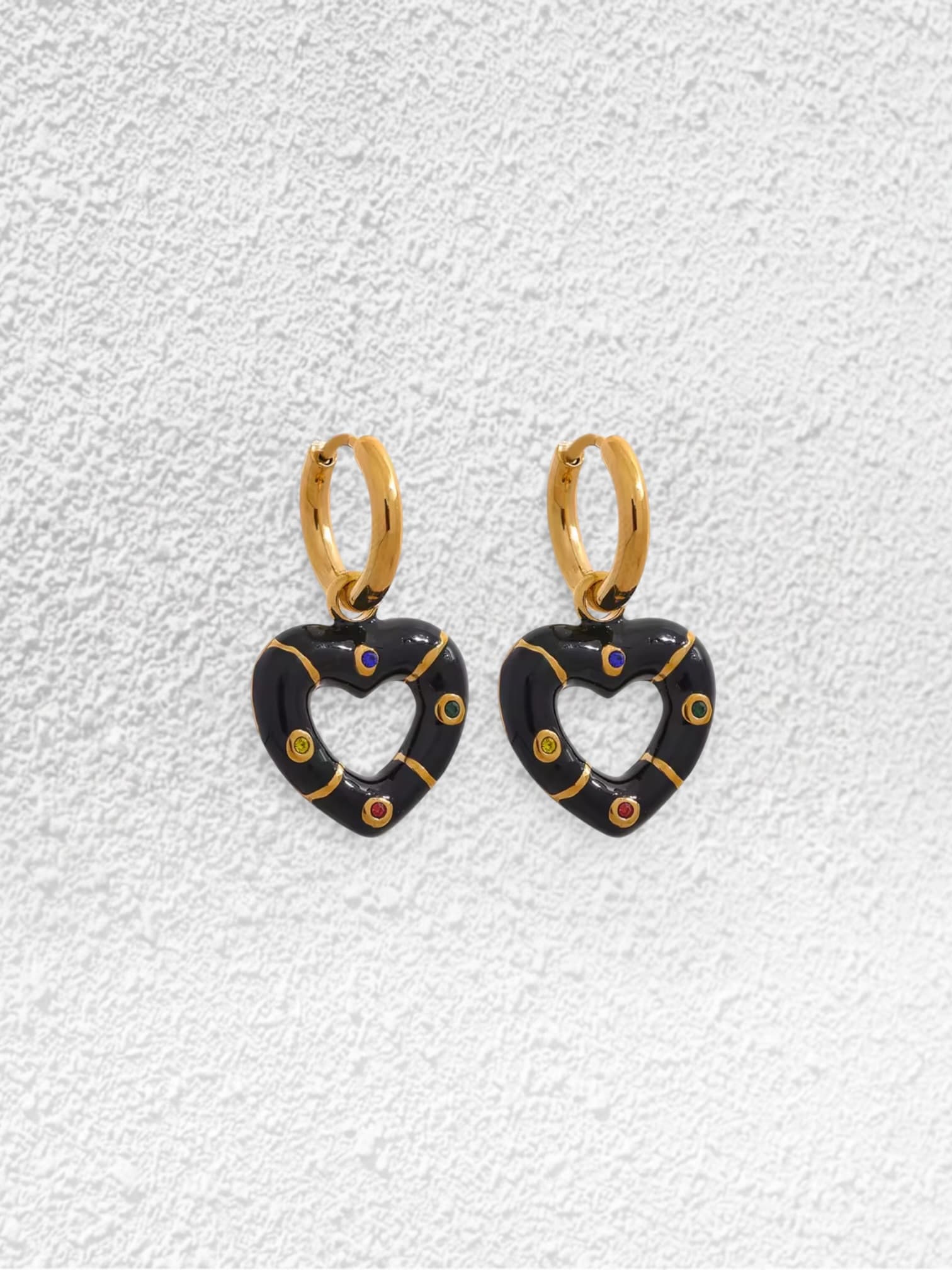 Pendientes Corazón Noche · Esmalte Negro y Piedras